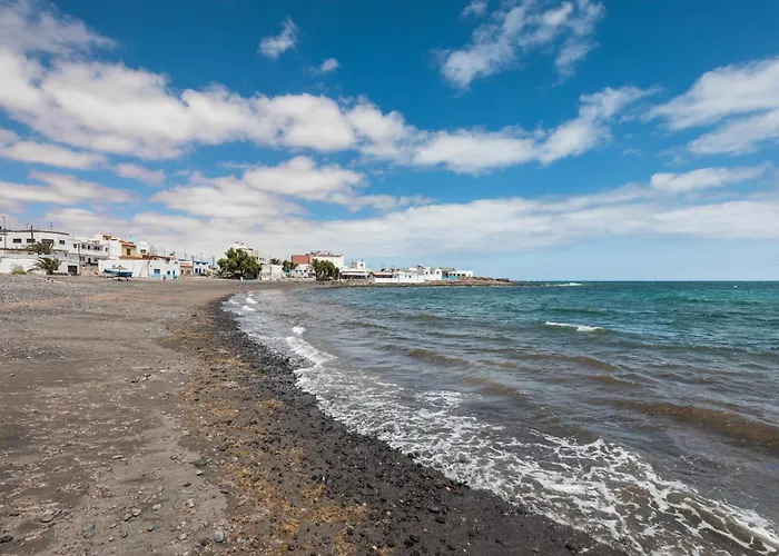 アパート Home2book Elegant Escape With Terrace *